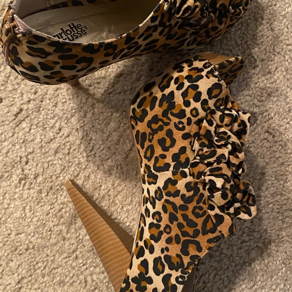 COPY - Leopard ruffle heels - Picture 11 of 15
